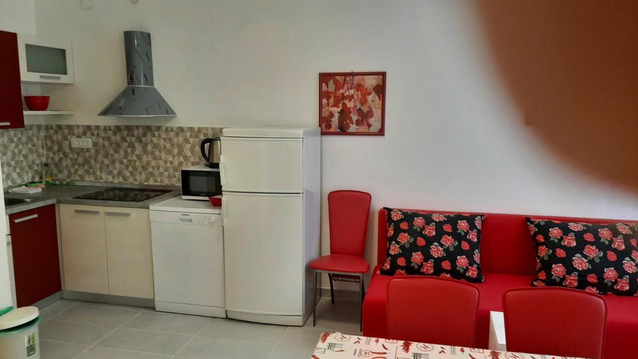 Apartmani Mw, Crveni Apartman باشْكا المظهر الخارجي الصورة